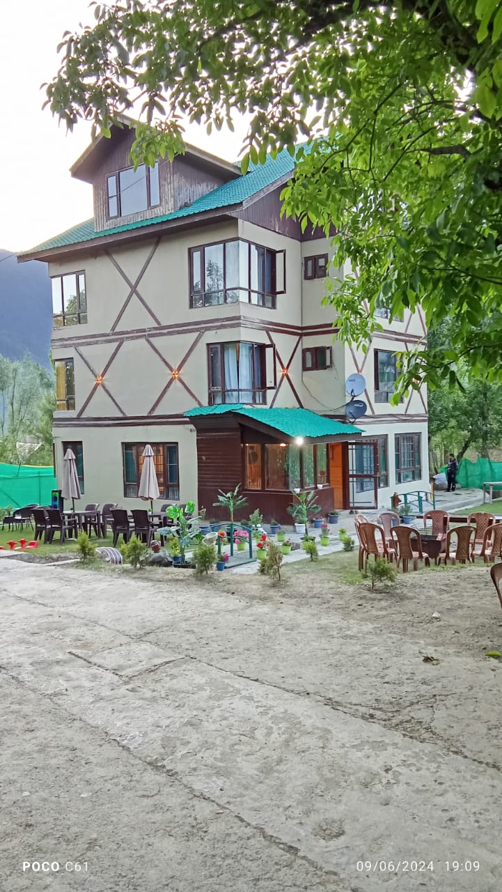 ski hill resort Hotel Image