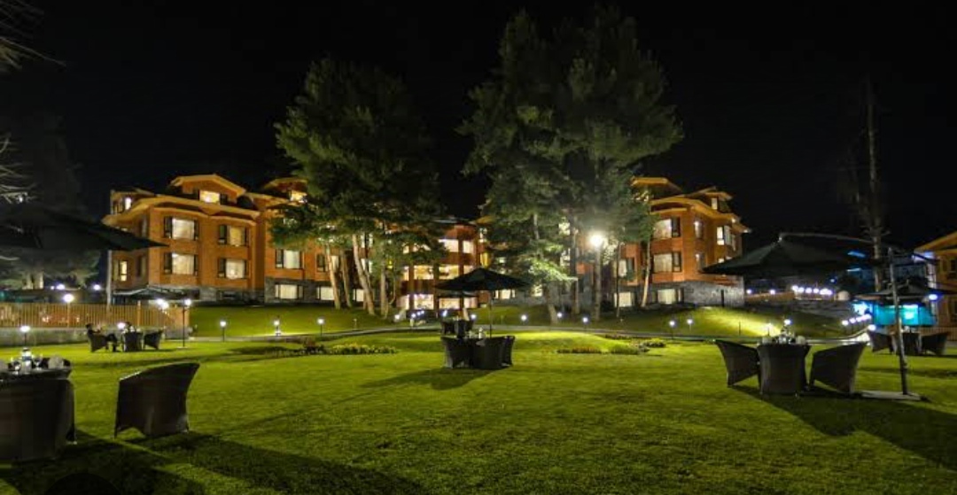 Hotel hill top Hotel Image