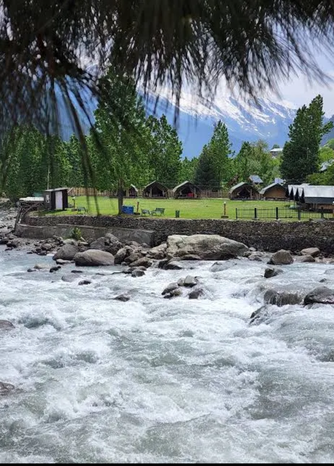 Snowber Resort  Hotel Image
