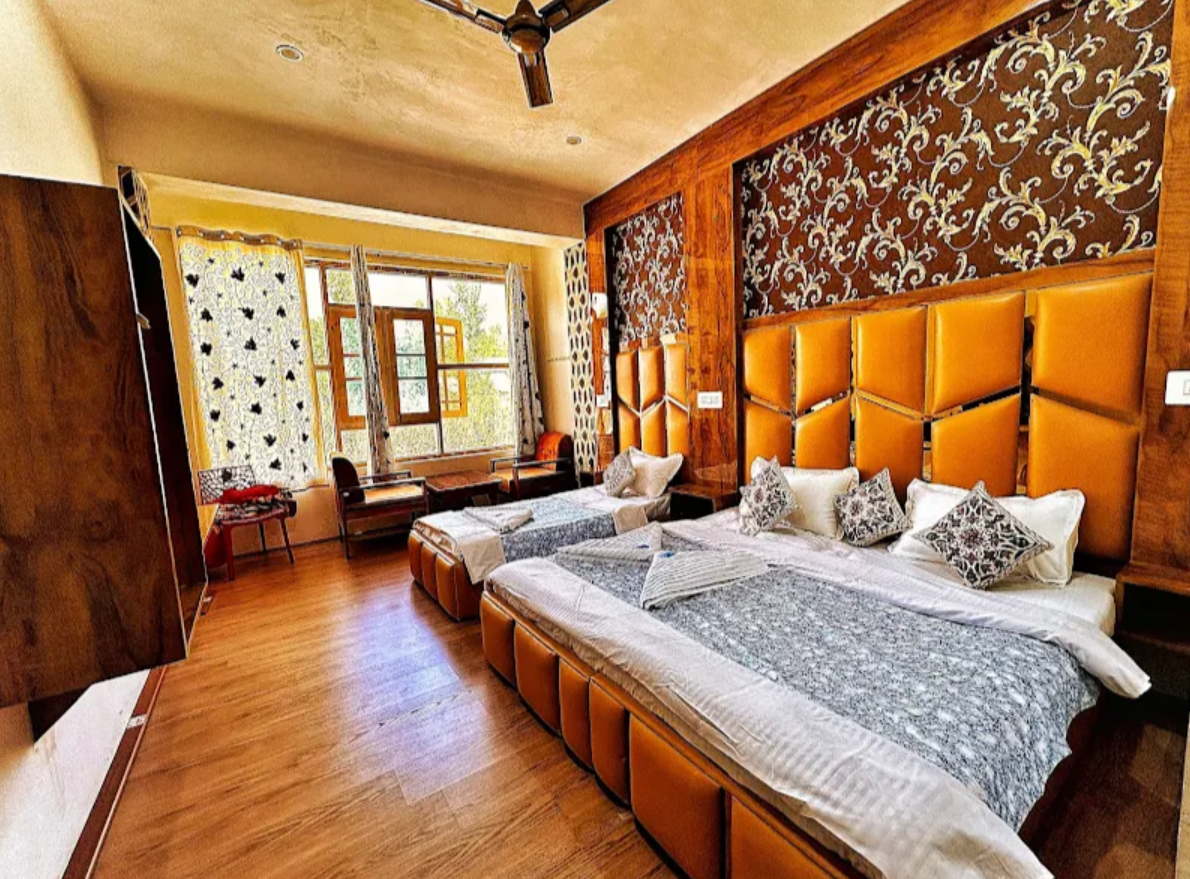 GULMARG GS RESIDENCY HOTEL AND RESTAURANT Hotel Image
